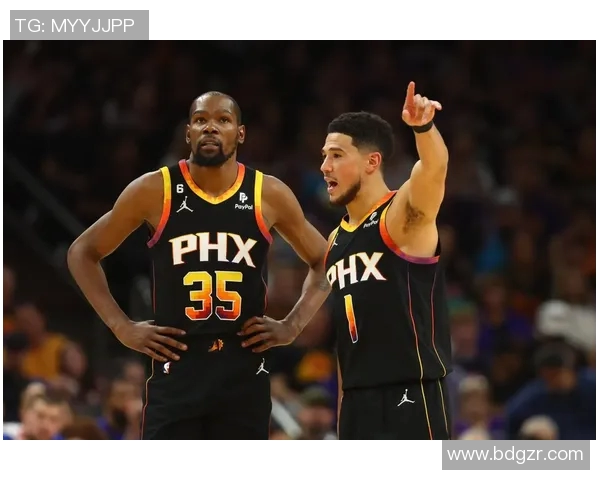 太阳战胜掘金，布克砍下28分，带领球队闪耀赛场