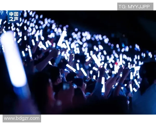 米林科维奇成功举办全球巡回演唱会,粉丝疯狂求签名