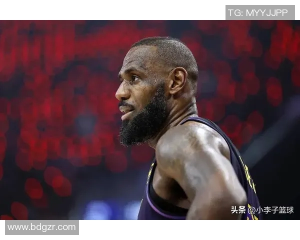 詹姆斯凭借出色表现率队取胜,成为湖人队夺冠关键先生